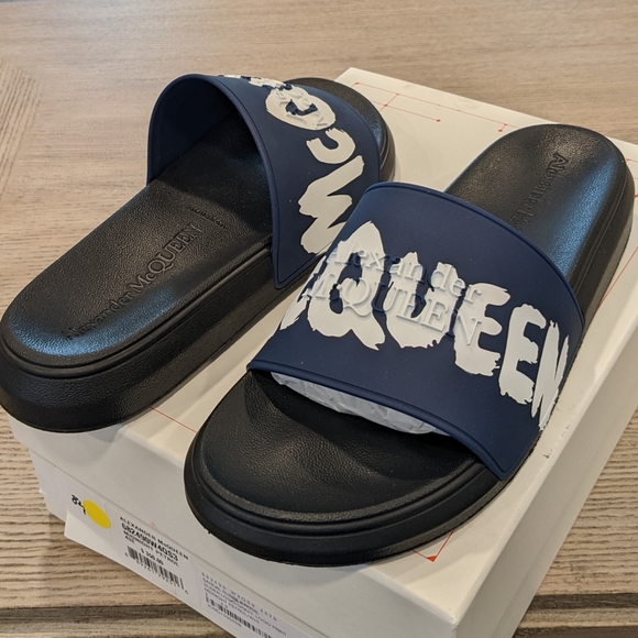 Mens Alexander Mcqueen Graffiti Logo 